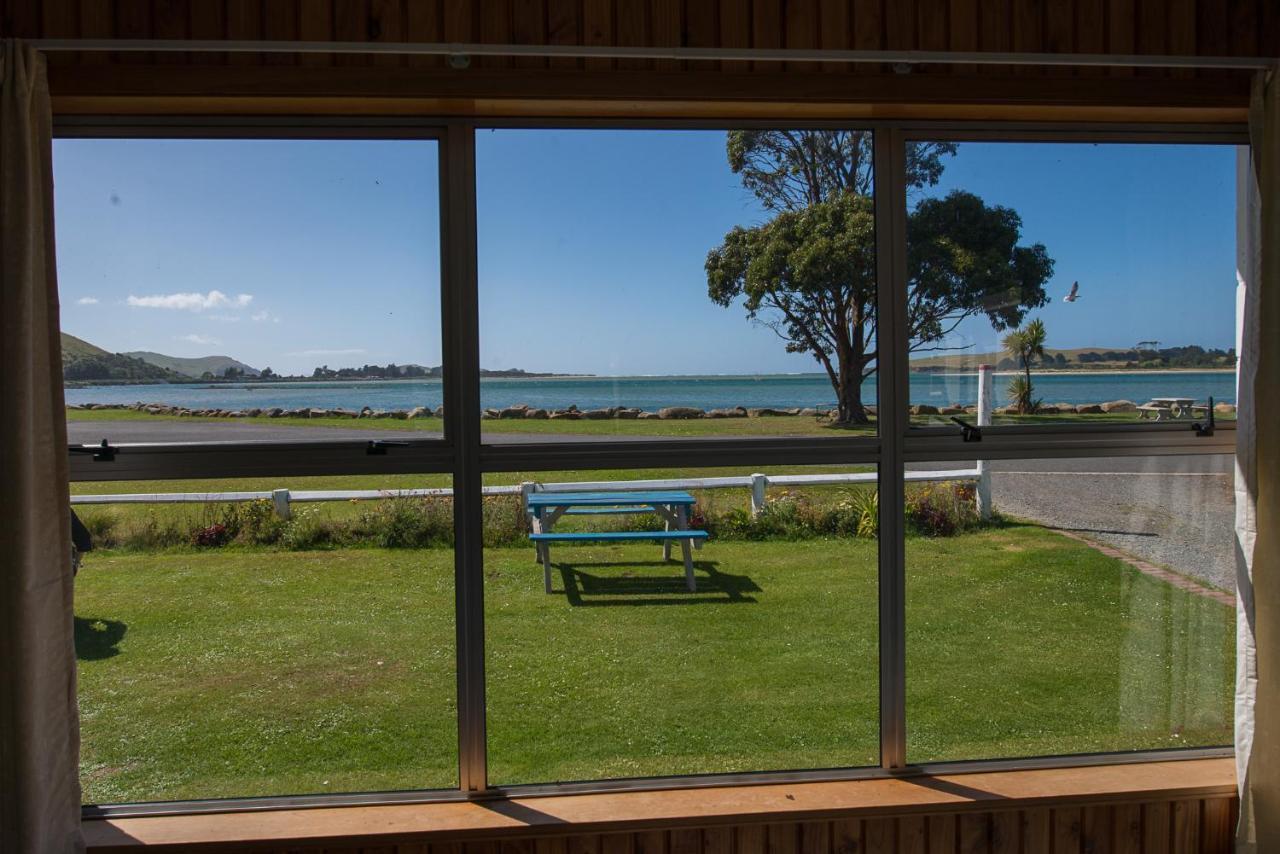 Pounawea Waterfront Motels Exterior foto